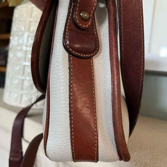 Coach Vintage Sheridan Glenwood Cream Brown Genuine Leather Crossbody Bag - Picture 5 of 15